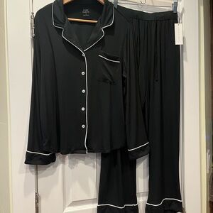 Cozy Earth long sleeve bamboo pajama set Black